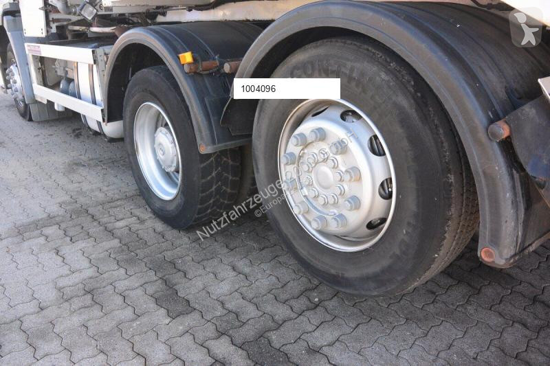 Utilaje pentru drumuri Mercedes