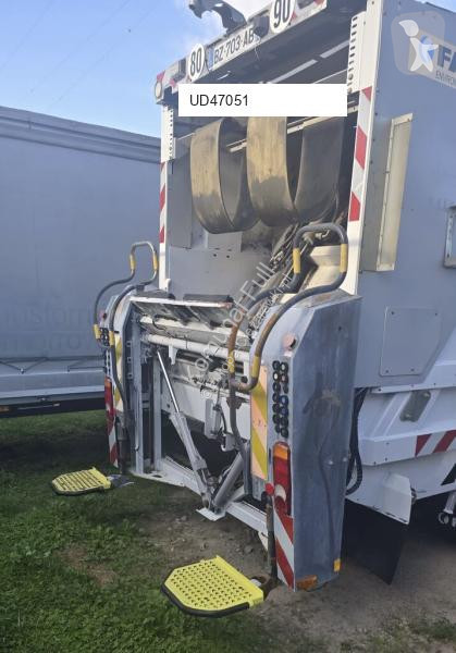 Utilaje pentru drumuri Mercedes variopress 16m3