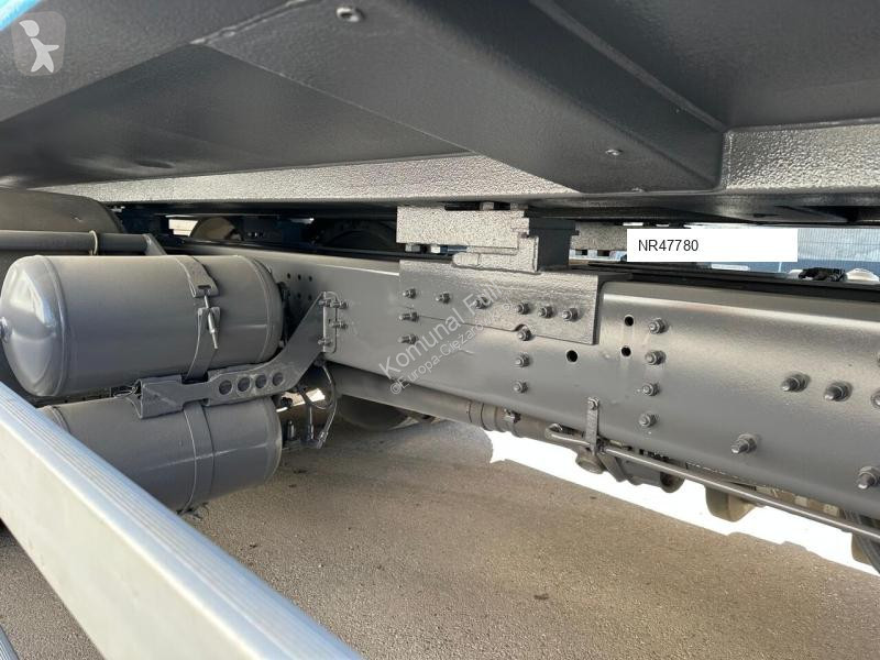 Engin de voirie Scania P280 2 chamber garbage...