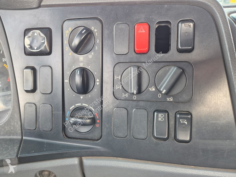 Пътнопочистваща техника Mercedes Axor 1833 4X4...