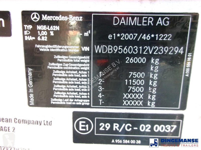 آلة لصيانة الطرق Mercedes 2630 6x2 RHD Heil...