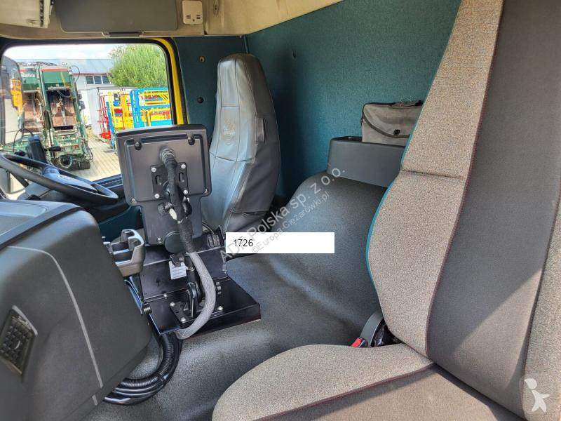 آلة لصيانة الطرق Volvo JBVT801