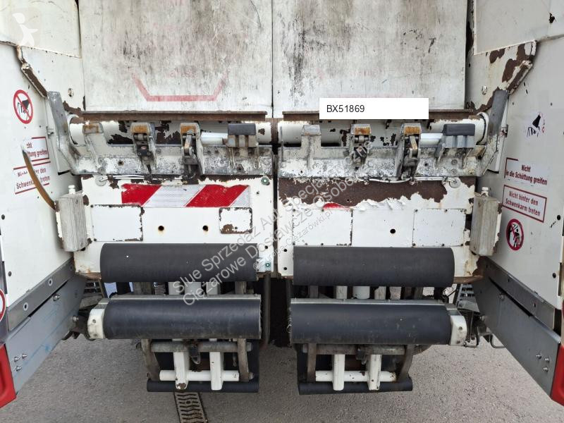 آلة لصيانة الطرق Mercedes press 522 Zoeller
