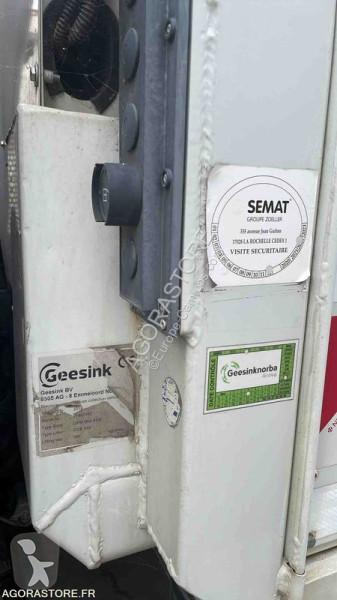 Engin de voirie Volkswagen POLO