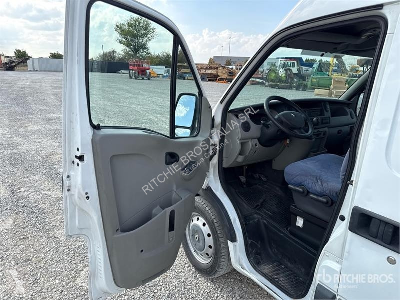 Коммунальная техника  Renault