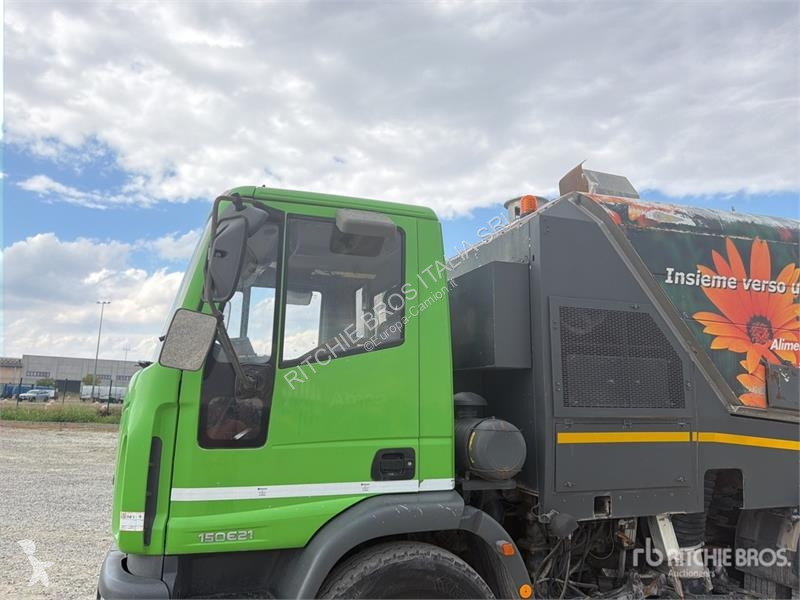 Vägmaskiner Iveco Schmidt SK650/59-1-033 on...