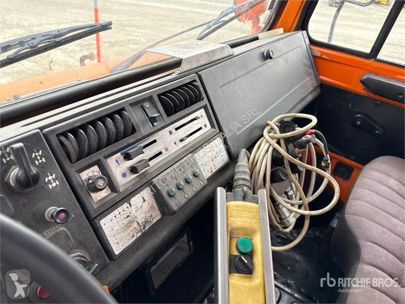 Коммунальная техника   Unimog