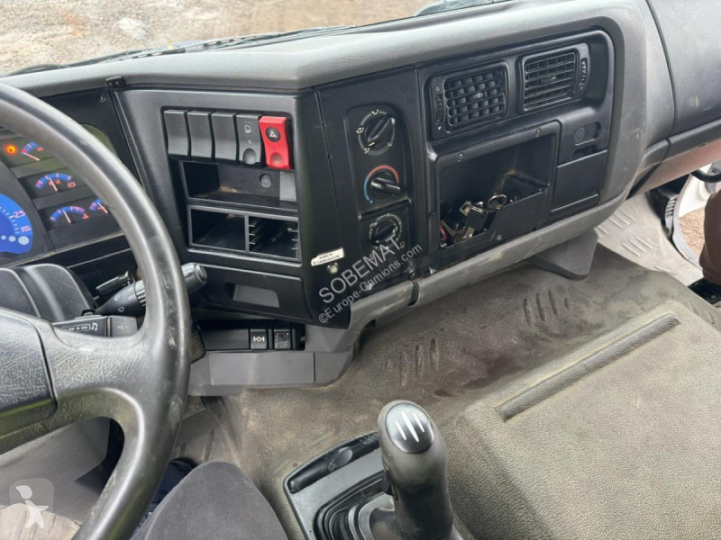 Коммунальная техника  Renault 320 DCI