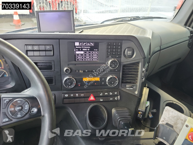 آلة لصيانة الطرق Mercedes 2532 6X2 Geesink...