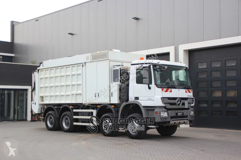 Mercedes 4141 RSP 2014 Saugbagger 8x8 road...