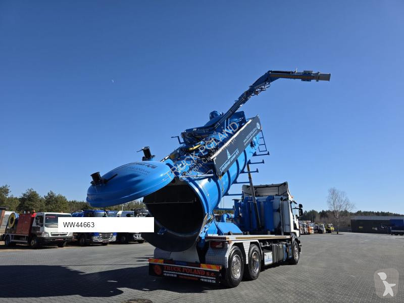 Utilaje pentru drumuri Scania Larsen FlexVac 311