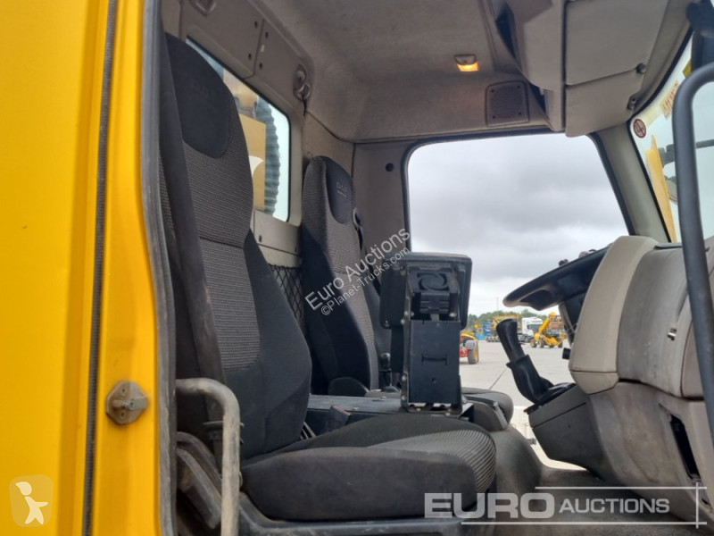 Utilaje pentru drumuri  LF220