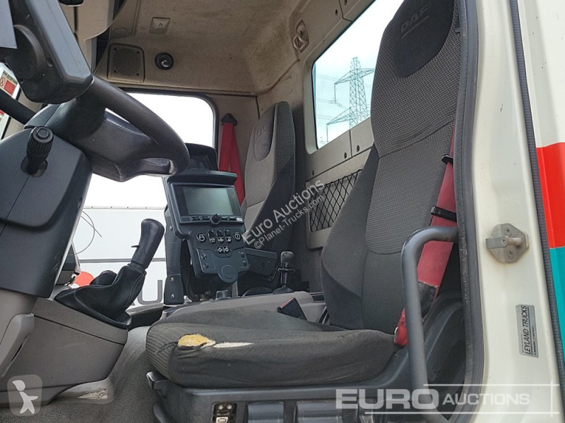 Utilaje pentru drumuri  LF220