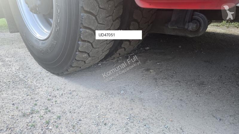 Utilaje pentru drumuri Mercedes variopress 16m3