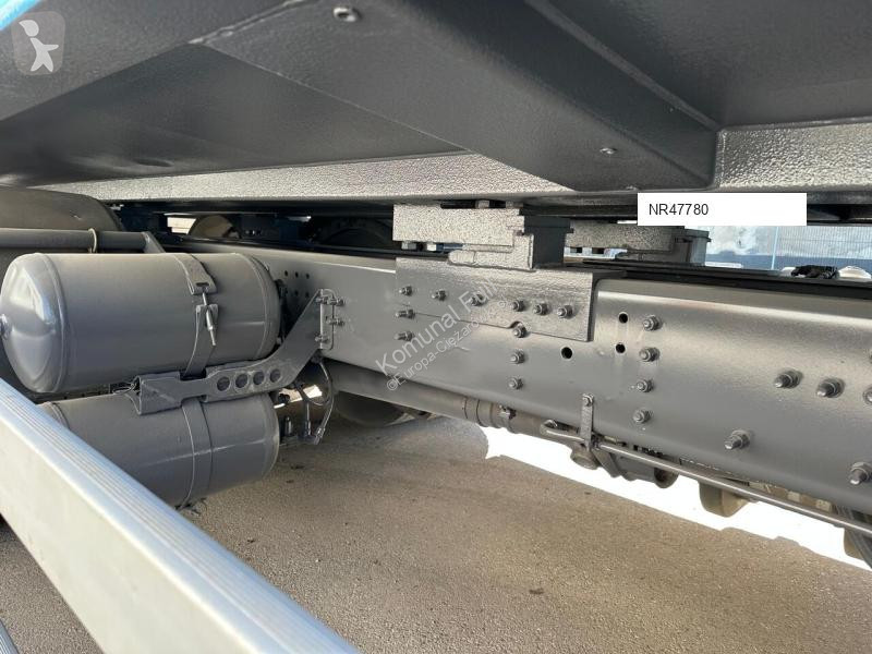 Engin de voirie Scania P280 2 chamber garbage...