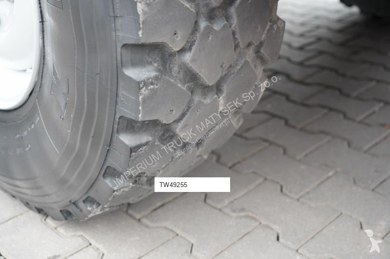 Útfenntartó-és-karbantartógép Mercedes UNIMOG...
