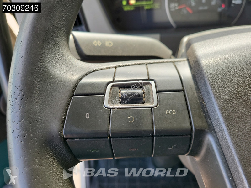Engin de voirie Volvo FM 330 6X2 -Truck Van...