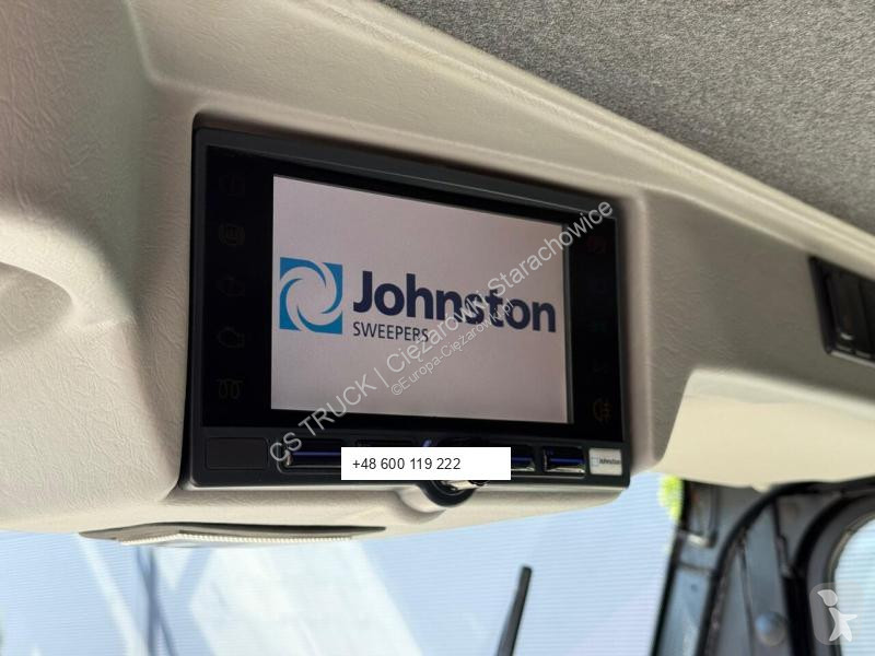 آلة لصيانة الطرق Johnston Bucher