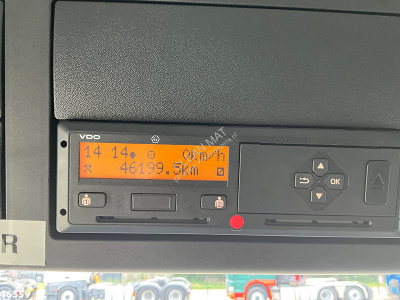 Vehículo de limpieza viaria Mercedes ANTOS 2133...