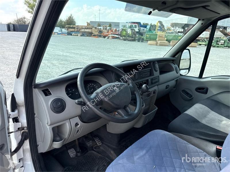 Коммунальная техника  Renault
