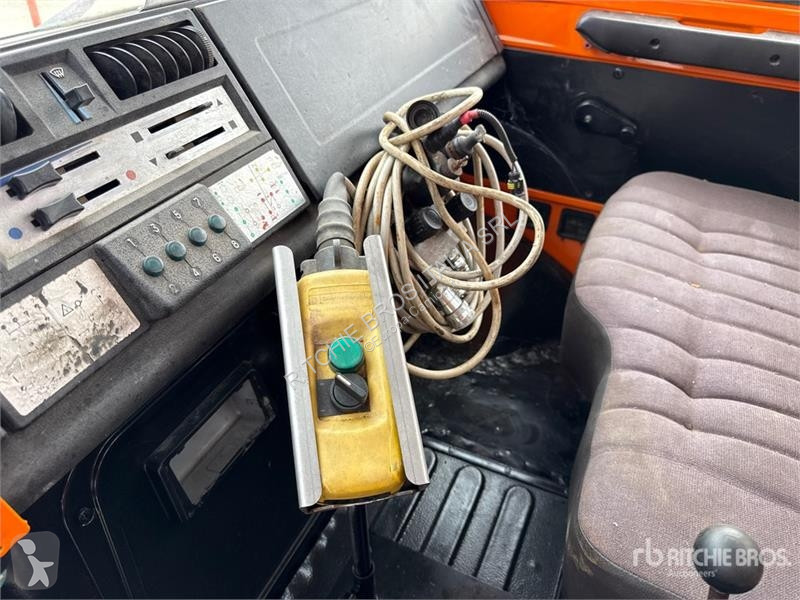 Коммунальная техника   Unimog
