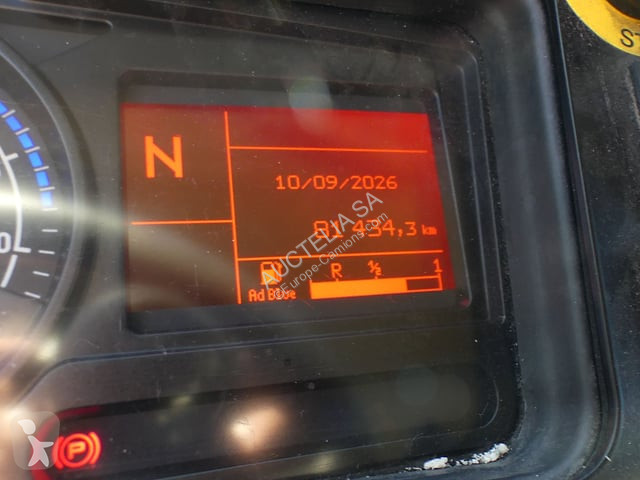 Vehículo de limpieza viaria Renault D19