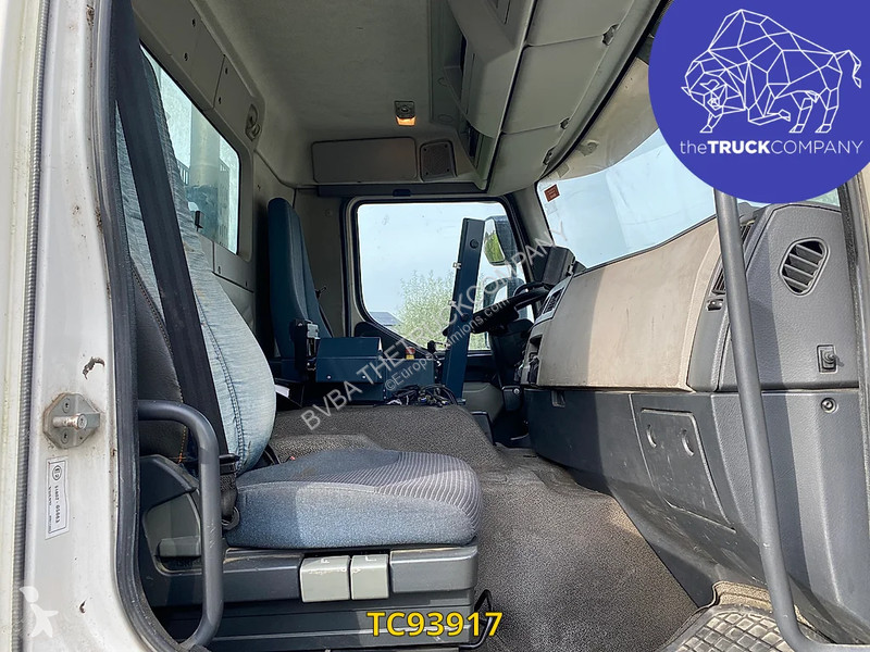 Utilaje pentru drumuri Volvo 320