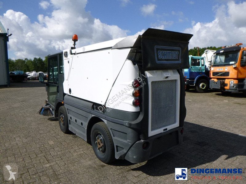 Gemeentevoertuig Schmidt street sweeper