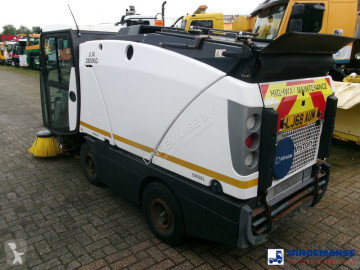 Camion balayeuse Johnston