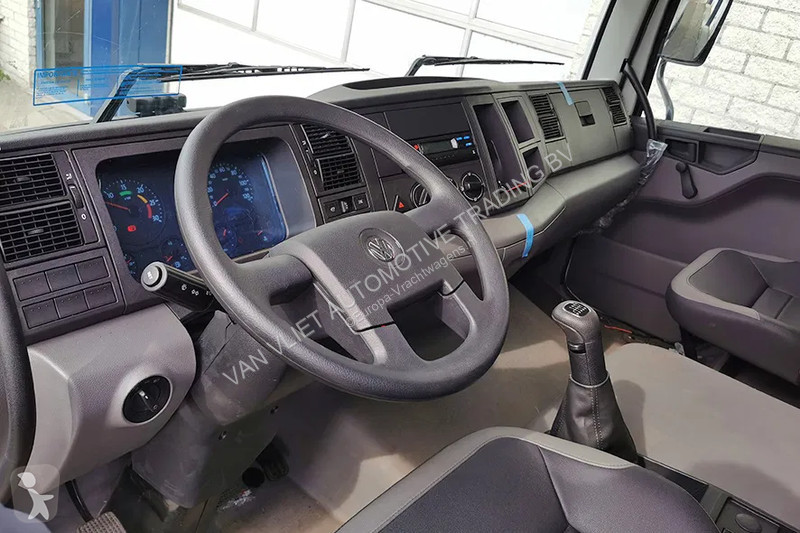 Silniční stroje Volkswagen Constellation 31.320...