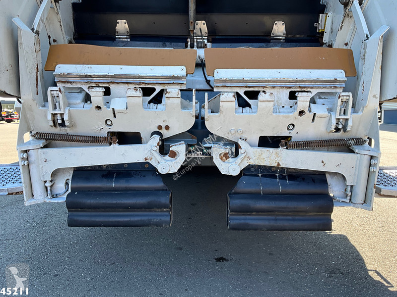 Utilaje pentru drumuri Volvo 300 Terberg...