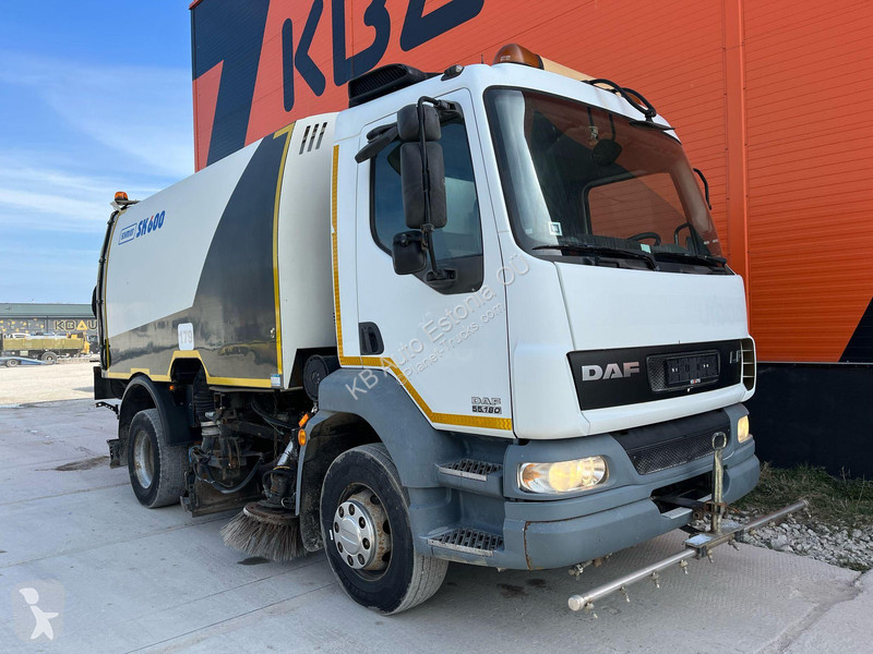 Vägmaskiner DAF 55180 4x2 Schmidt SK 600 Dual LP