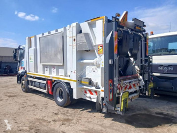 Camion benne à ordures ménagères Iveco