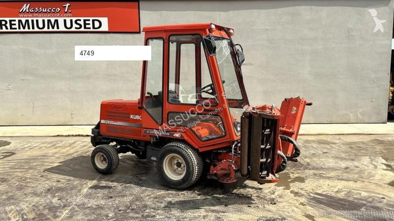 Silniční stroje Kubota F2400