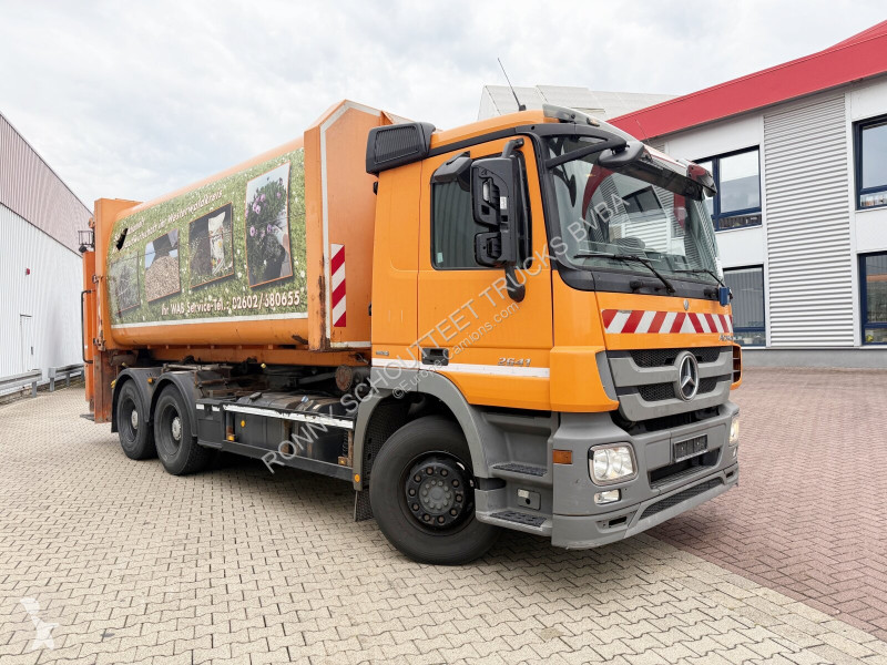 Silniční stroje Mercedes Actros 2641/48 L 6x4...