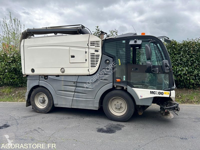 Gemeentevoertuig Mathieu GRAND AZURA MC 400