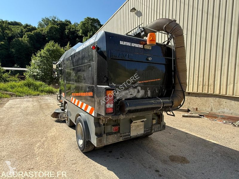 Silniční stroje C 560