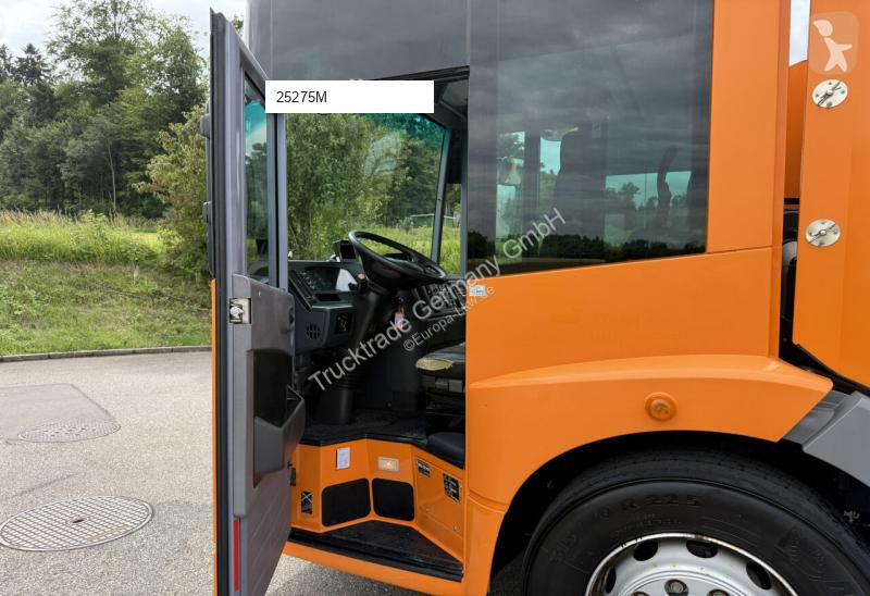 Silniční stroje Mercedes 2633