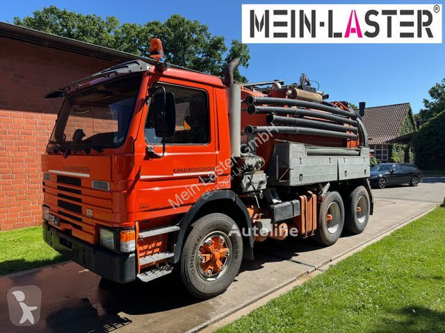 آلة لصيانة الطرق Scania 112