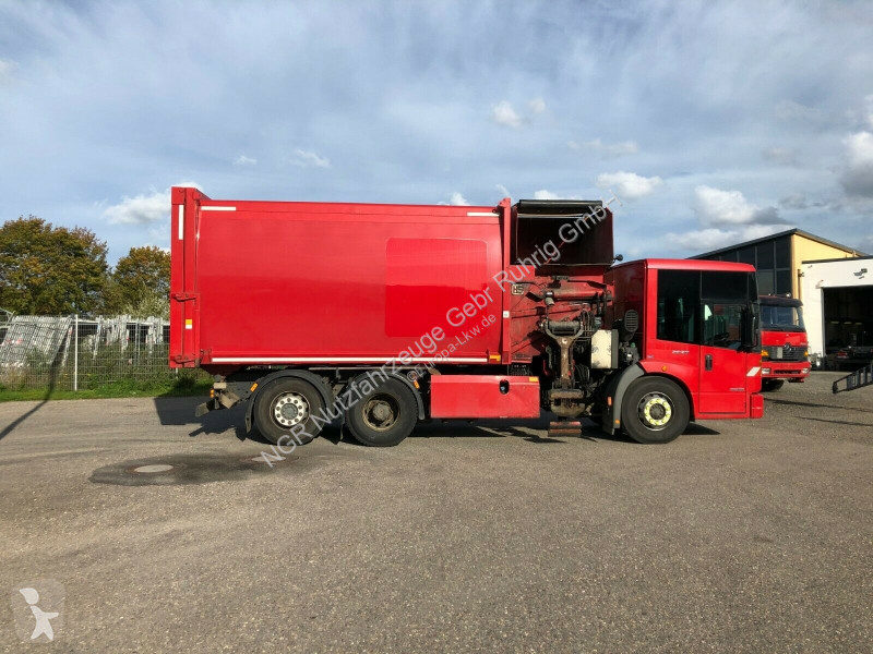 Engin de voirie Mercedes 6X2 Seitenlader Speed...