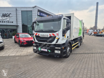 Camión volquete para residuos domésticos Iveco