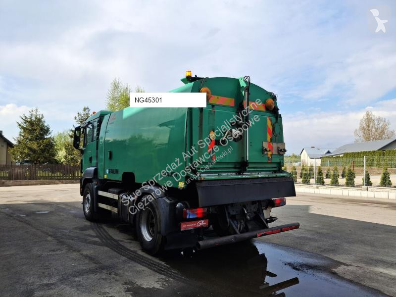 Veicolo per la pulizia delle strade MAN TGS...