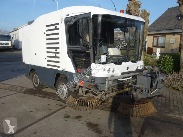 آلة لصيانة الطرق Ravo 540 SWEEPER,EURO5,AIRCO
