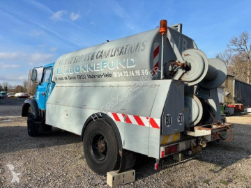 شاحنة ضخّ مائي Berliet