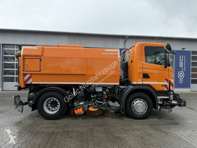 آلة لصيانة الطرق Scania G230 Kehrmaschine...