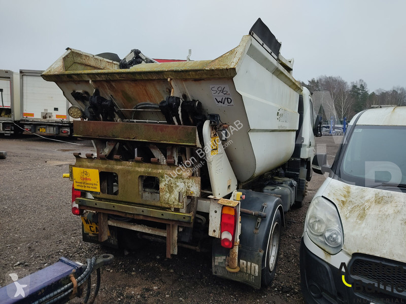 Komunálne vozidlo Mitsubishi Fuso