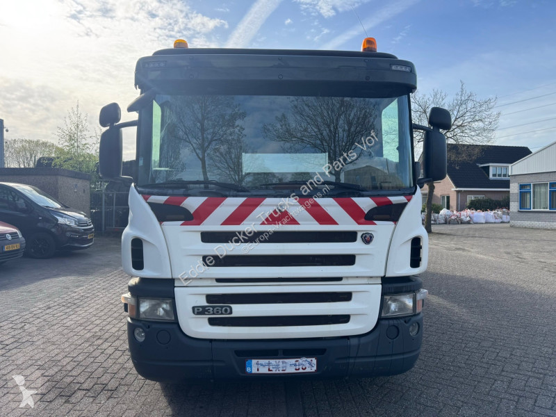 Engin de voirie Scania 360 8X2 EURO 5 HIAB 144E-4