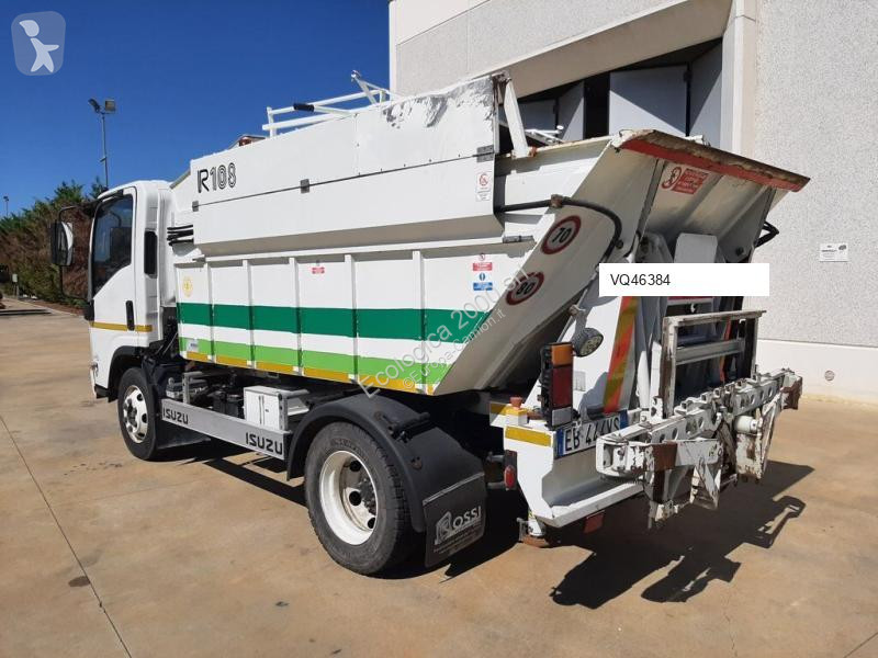 آلة لصيانة الطرق Isuzu NPR75