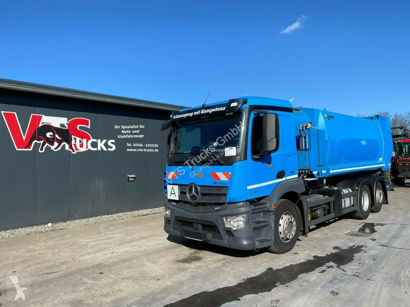 Engin de voirie Mercedes 2533 EU6 Zoeller...