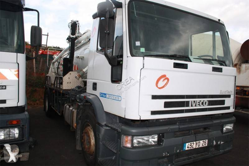 آلة لصيانة الطرق Iveco